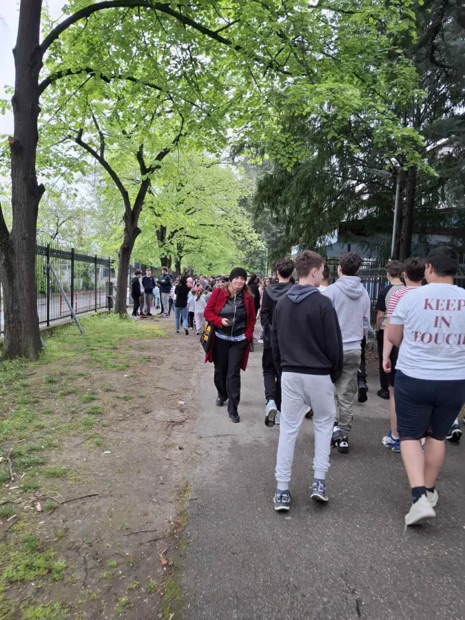 Симулативна вежба за евакуација во случај на опасност Simulativna vezhba za evakuacija vo sluchaj na opasnost 1