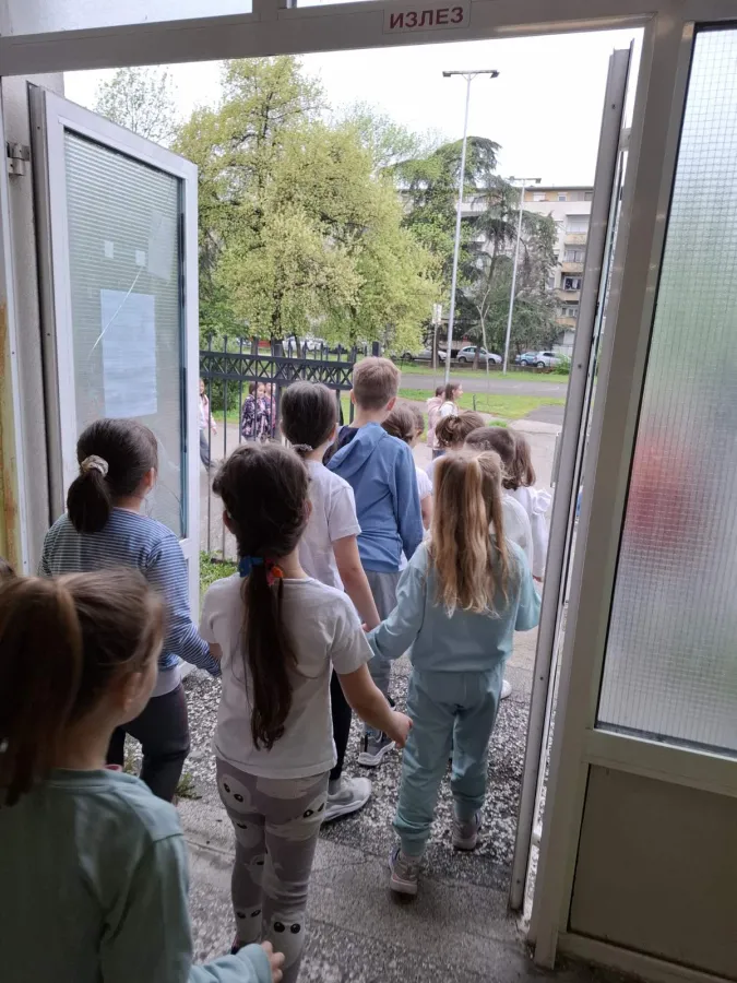 Симулативна вежба за евакуација во случај на опасност Simulativna vezhba za evakuacija vo sluchaj na opasnost 3