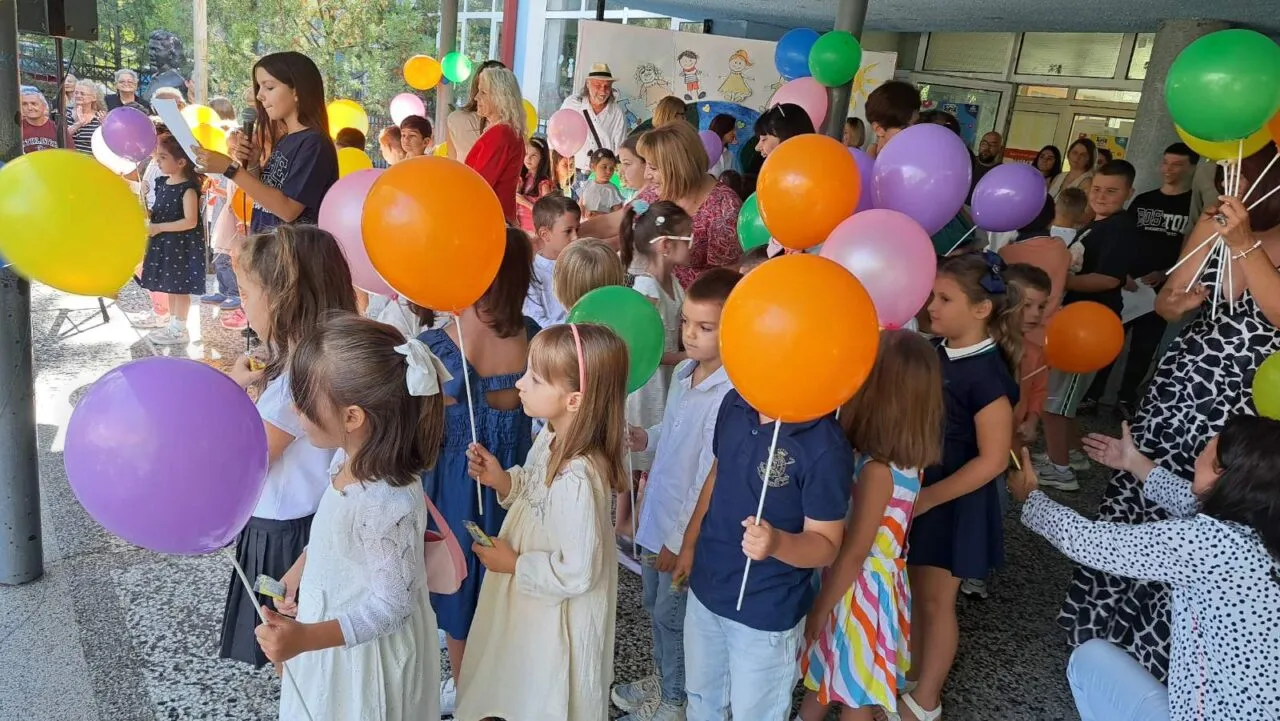 Топло Добродојде во нашето училишно семејство