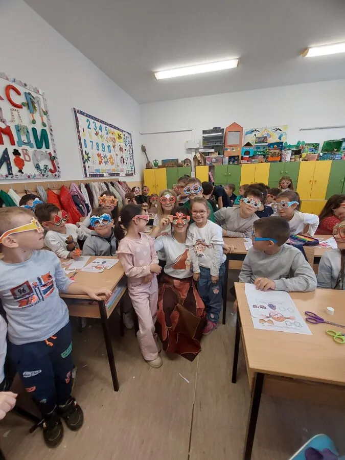 Средба со писателката Јелена Никодиновска Чаповска