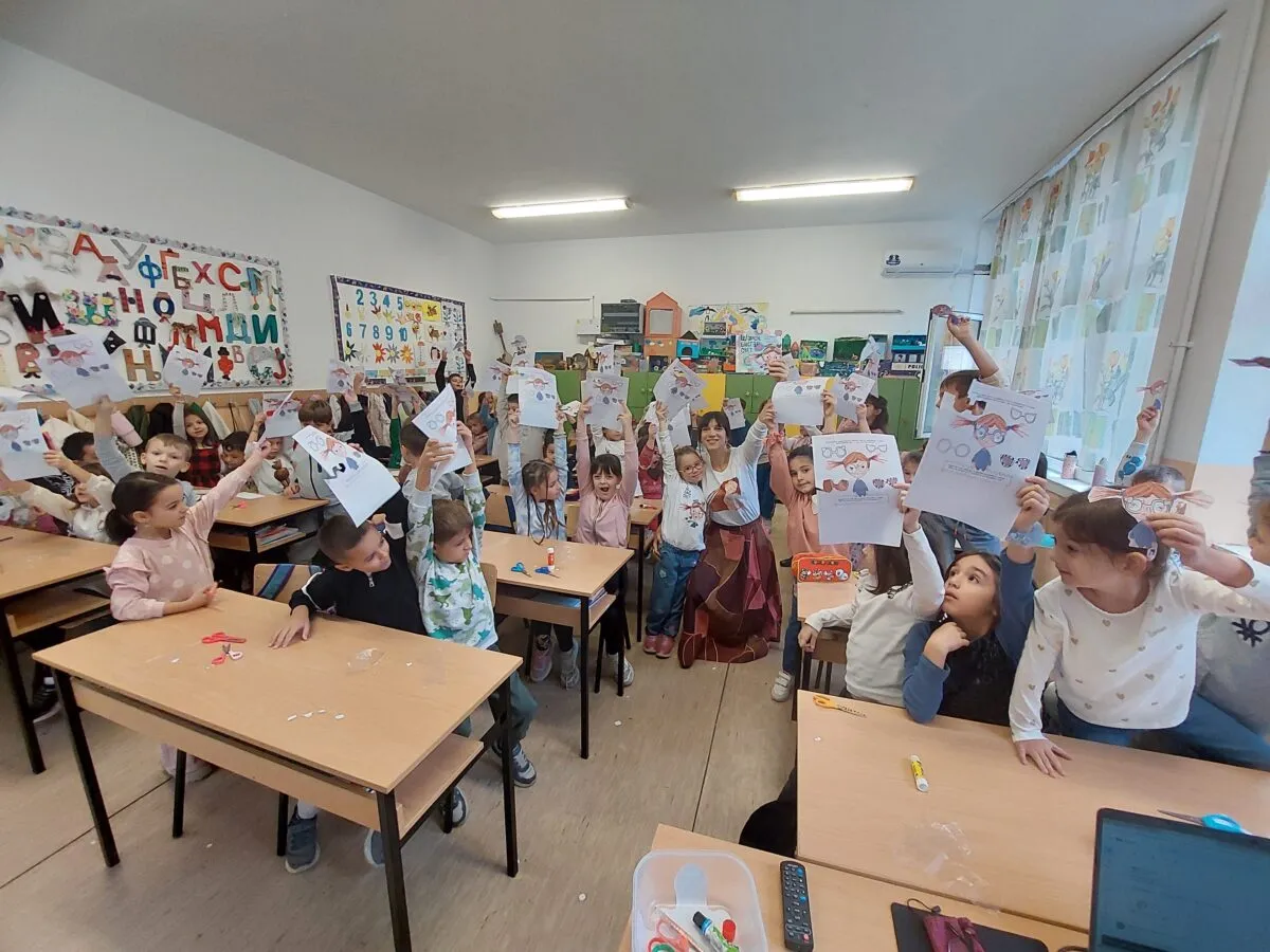 Средба со писателката Јелена Никодиновска Чаповска