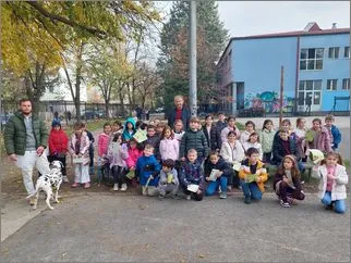 Како кучето и детето да бидат весели и безбедни пријатели 17112025