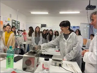 Работилница за повторна употреба и пренамена на био отпад 19 12 2025