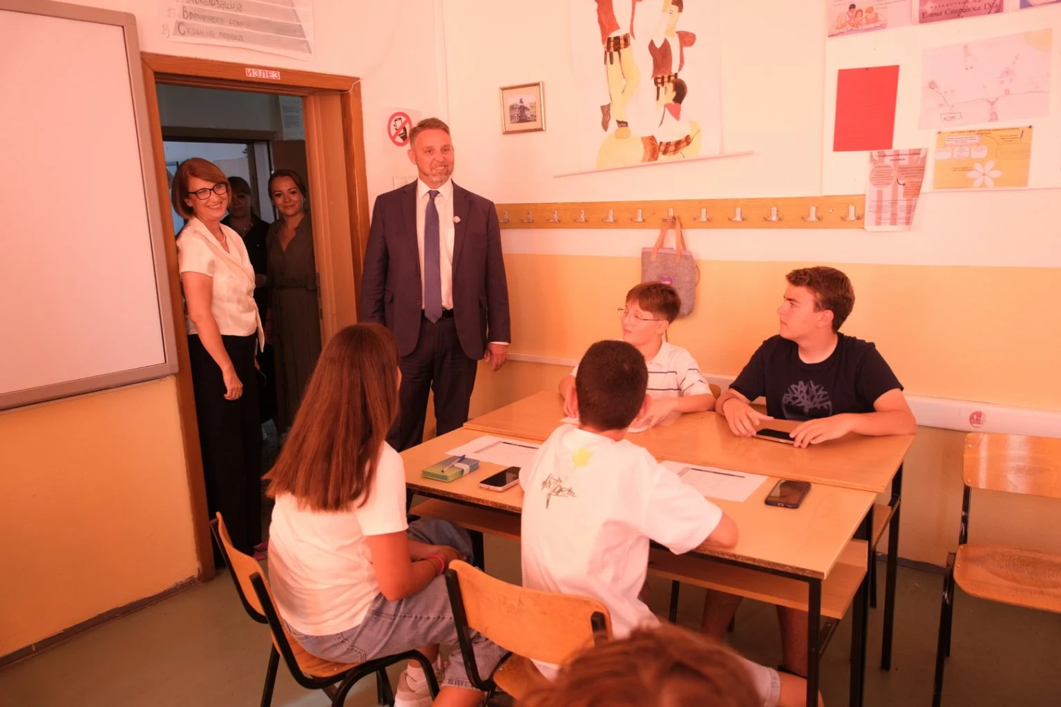 Карпош им посака топло добредојде на 670 првачиња со нови ранчиња и училишен прибор